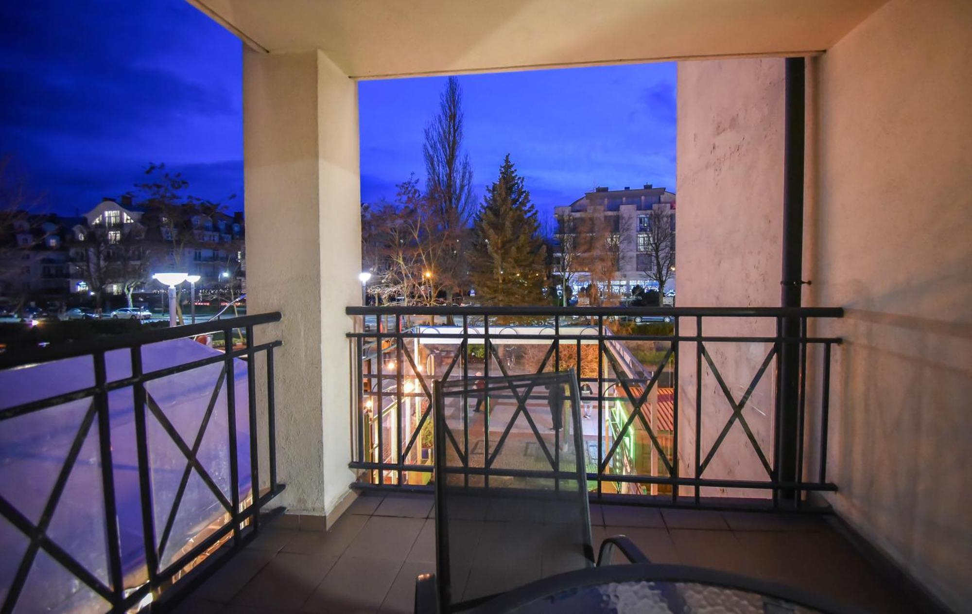Apartamenty Promenada Z Tarasem I Parkingiem - Apartamenty Na Wyspie Svinoústí Exteriér fotografie